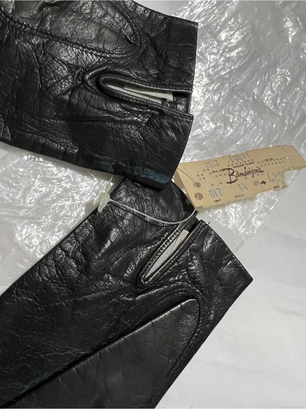 Vintage 60s-70s Bambergers 8” Leather Silk Lined Gloves 6.5 W/ Tags Made Italy